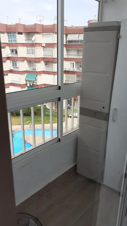 Amplio Piso Al Lado De La Playa En Nerja Apartment