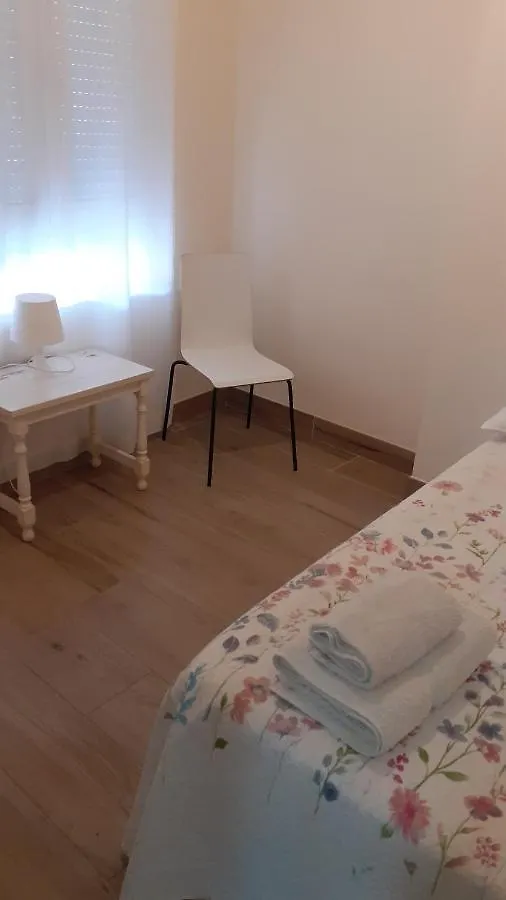 Amplio Piso Al Lado De La Playa En Nerja Apartment 0*,